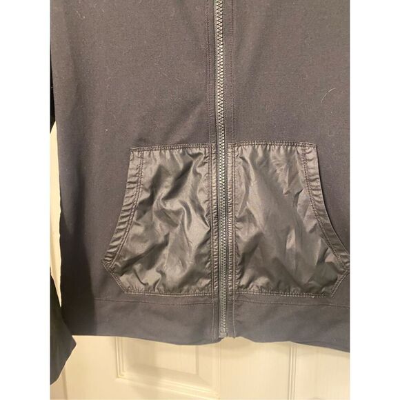 Under Armour Women’s Lux Black Track Jacket Athleisure Size XS - Picture 7 of 7